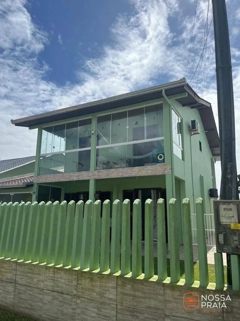 Sobrado com 4 dormitórios à venda, 212 m² por R$ 1.090.000,00 - Brasília - Itapoá/SC