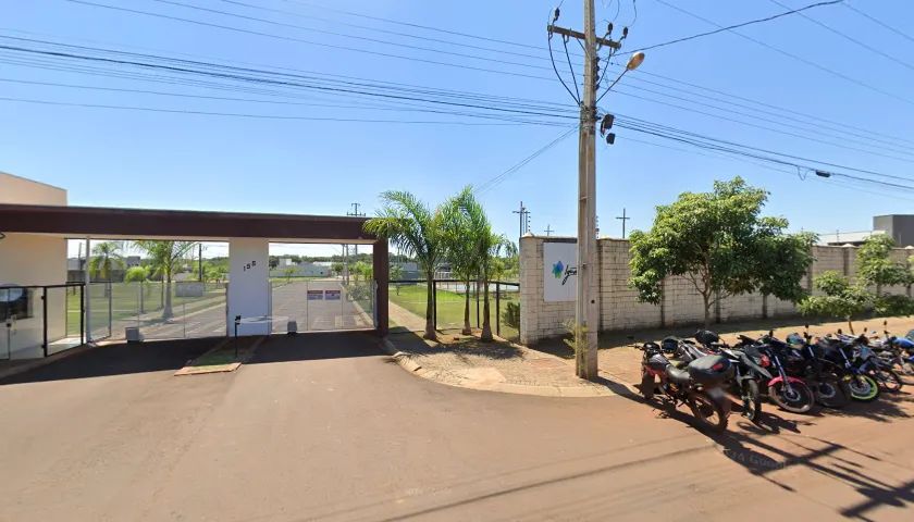 Terreno de 300m² em Condomínio Fechado de Alto Padrão - Foto 3