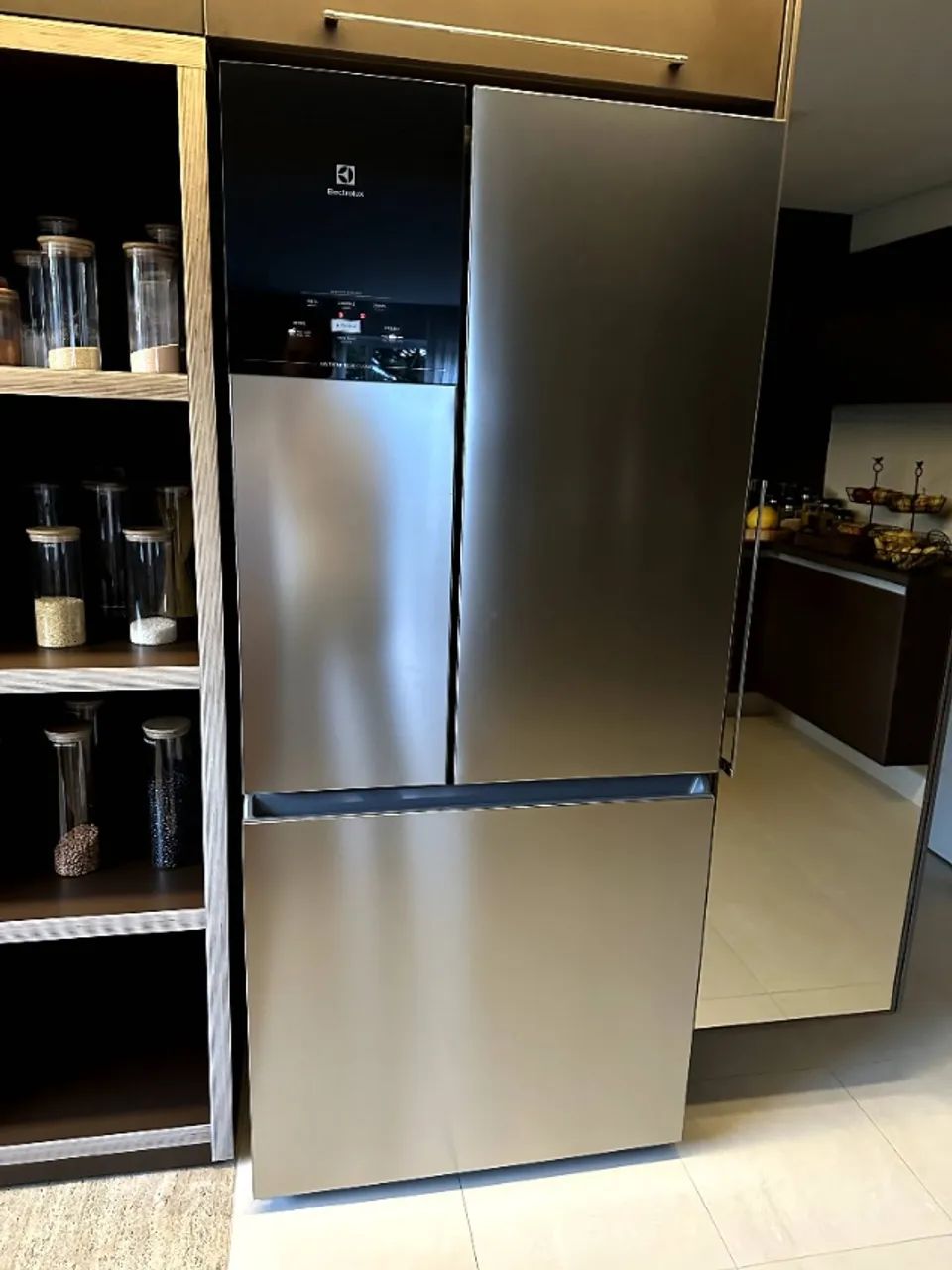 Geladeira Electrolux Frost Free Inverter 590L AutoSense 127v (NOVA)