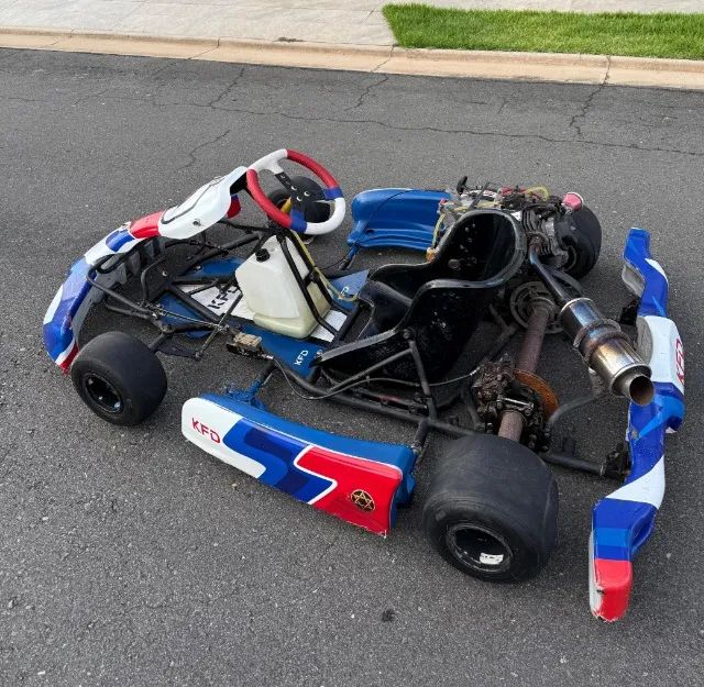 VENDO KART F4 TECHSPEED COM MOTOR. - Foto 5
