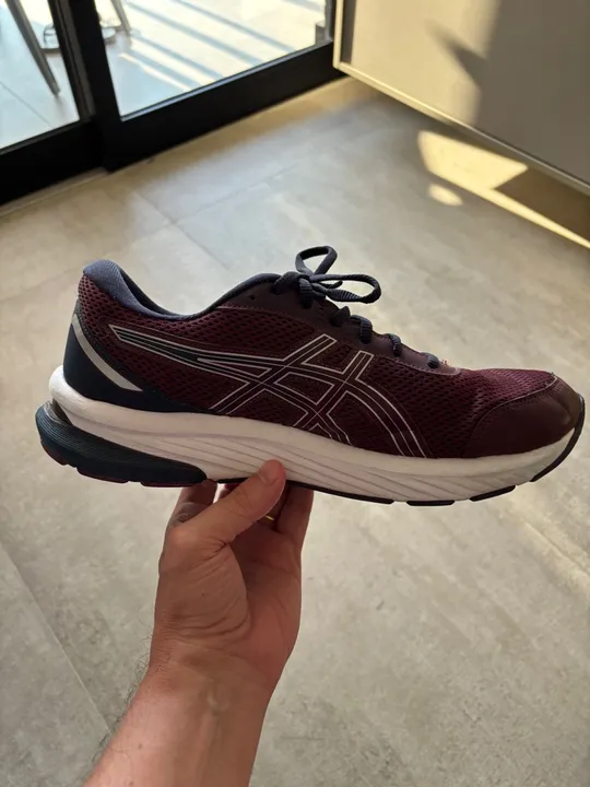 Tênis Asics Equation 11