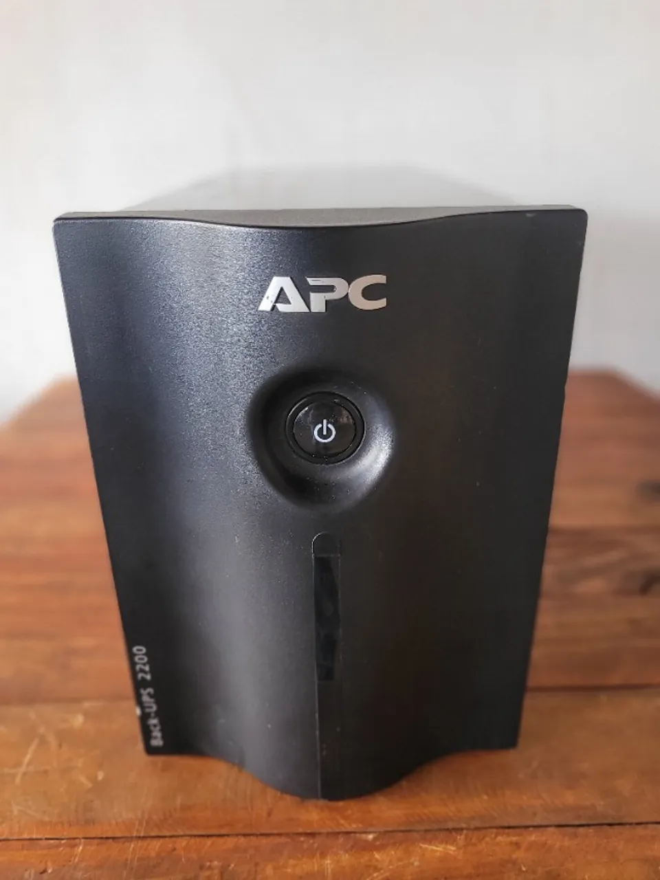 Nobreak APC Back-UPS 2200VA MONO