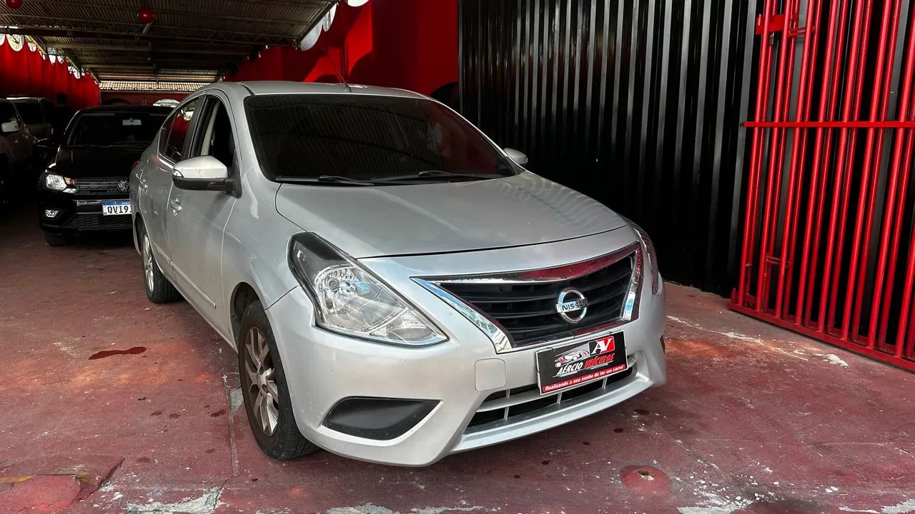 Nissan Versa 2020 Automático 1 mil entrada Aércio veículos jm