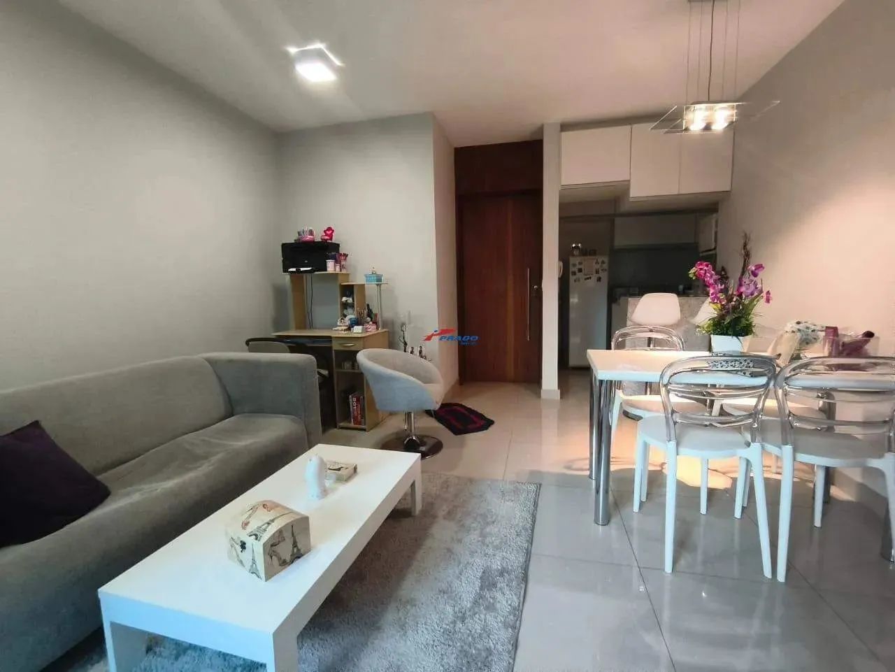 APARTAMENTO 2 QUARTOS, VARANDA, SUÍTE, PORT. 24HS, ACADEMIA, 2 VAGAS - Foto 5