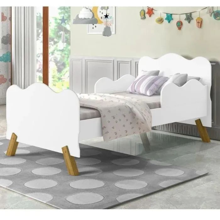Cama infantil com colchão 