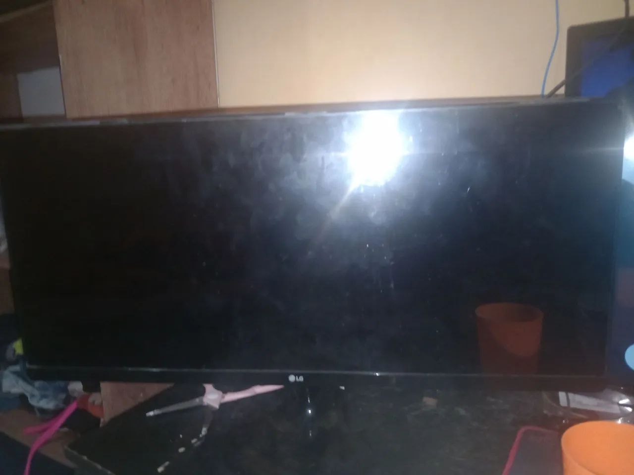 Vendo monitor ultrawide da LG 24 polegadas - Foto 5