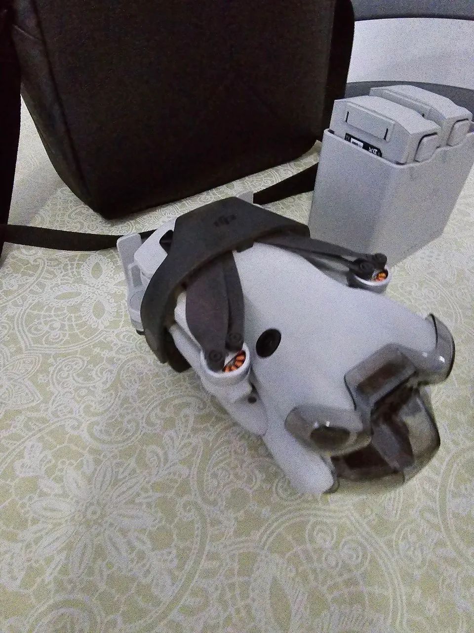 Dji mini 4 pro combo plus