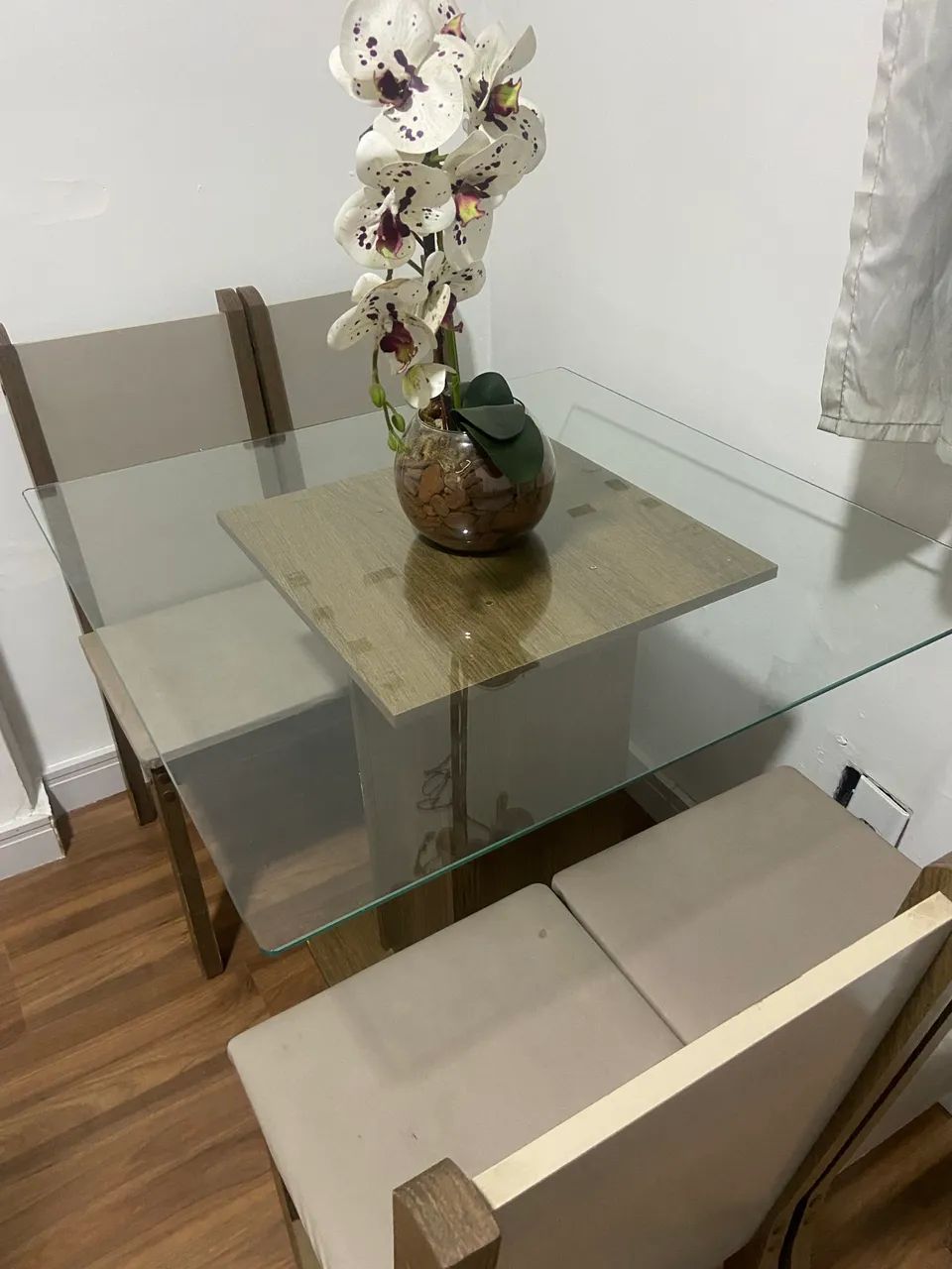 Mesa de Jantar c/ cadeiras