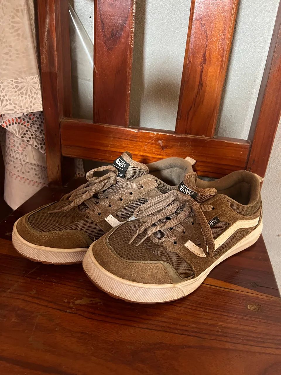 Tênis estilo Vans marrom - Foto 2