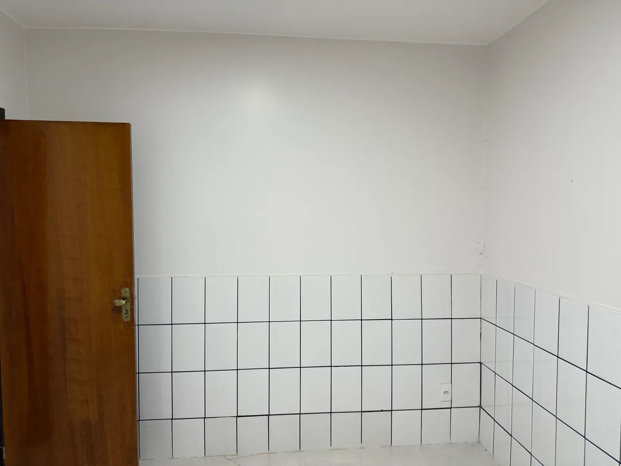 Alugo casa de fundos  - Foto 4