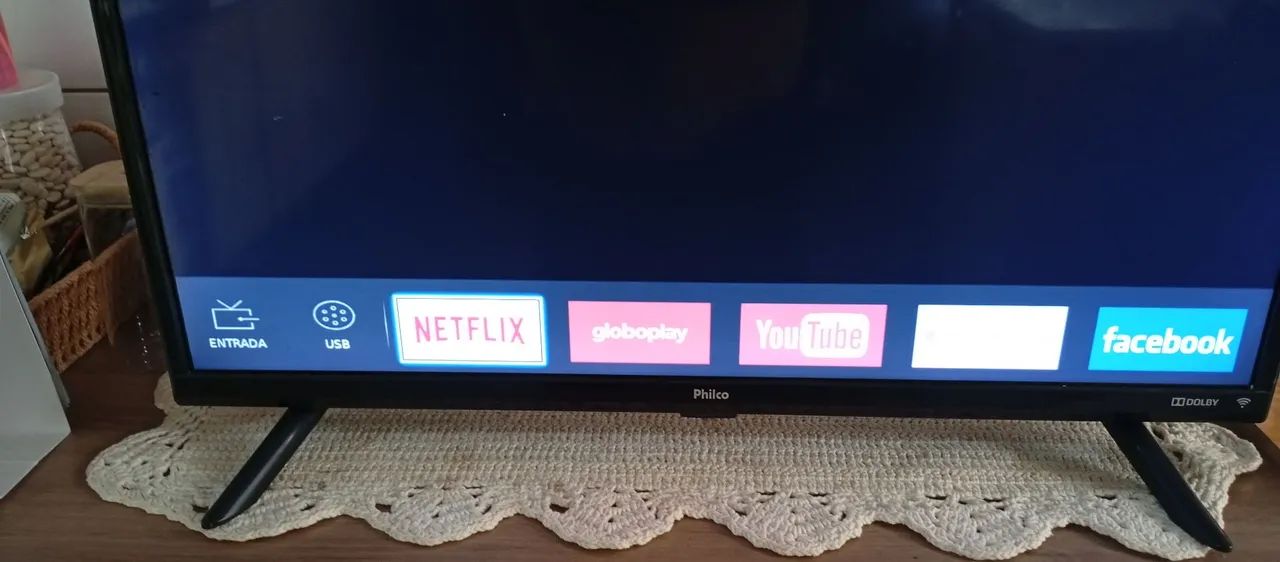 Vendo essa tv da marca Philco de 29 polegadas SMART completa  - Foto 3