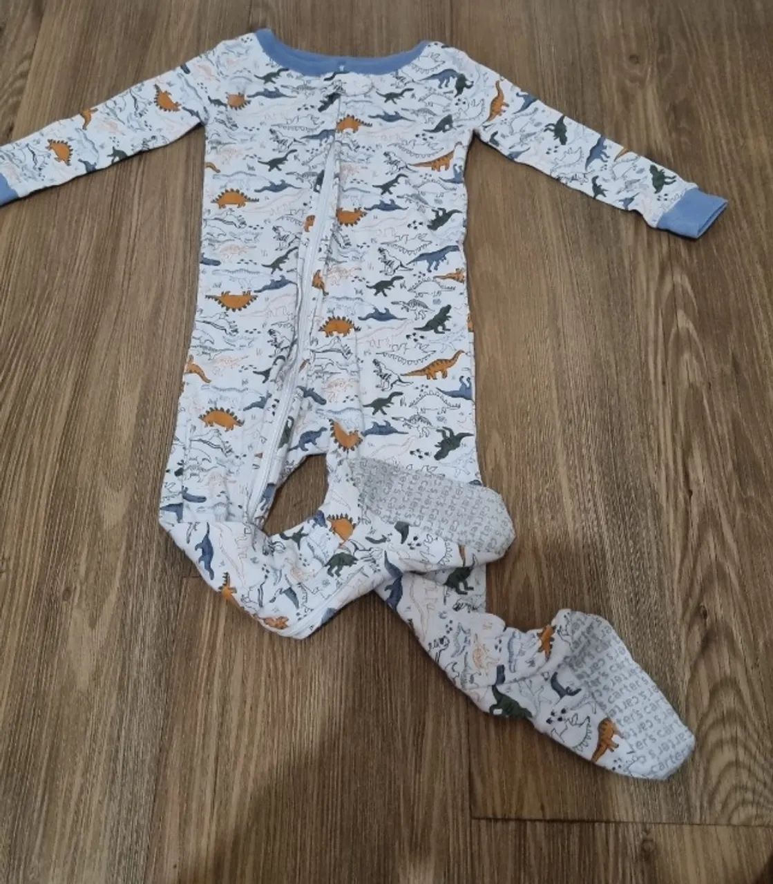 Pijama dinossauros Carter's 