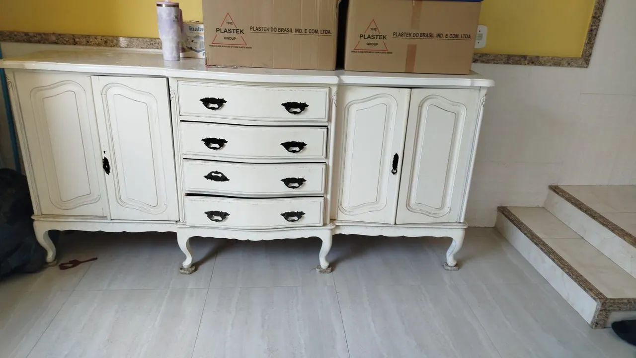 Buffet Provençal Branco em Madeira Maciça 