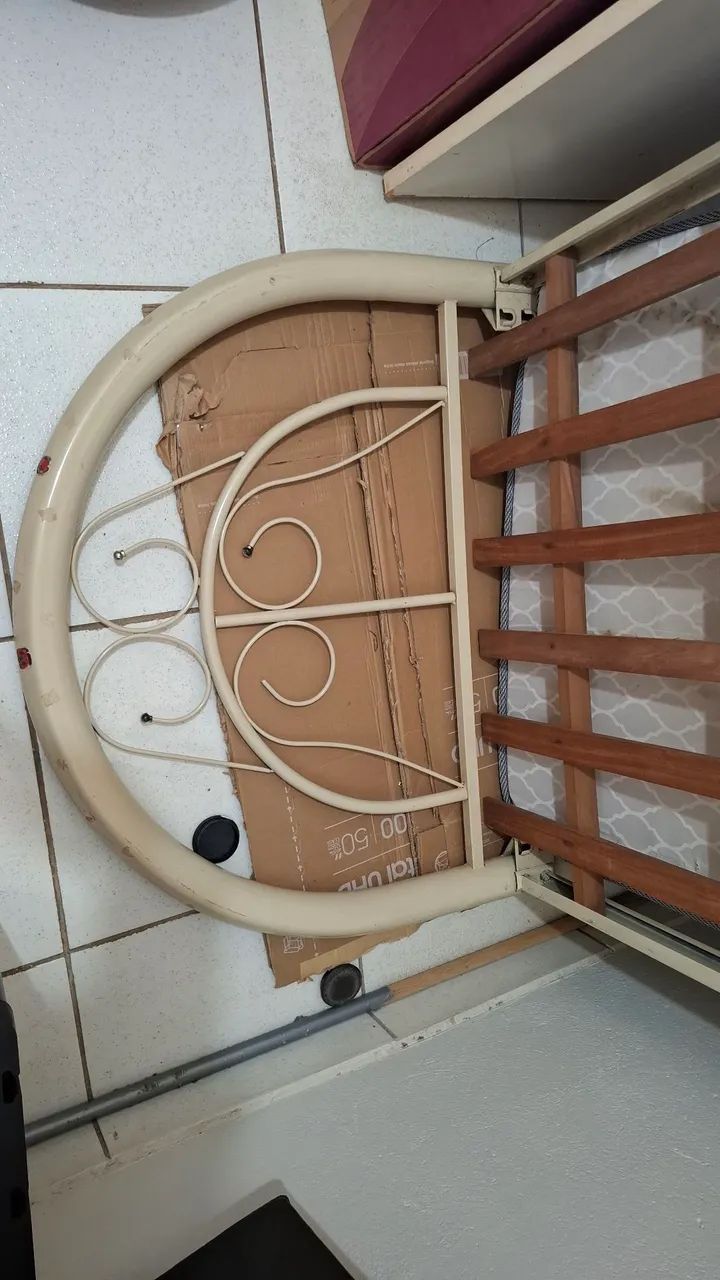 CAMA DE SOLTEIRO ANTIGA COMPLETA - Foto 3