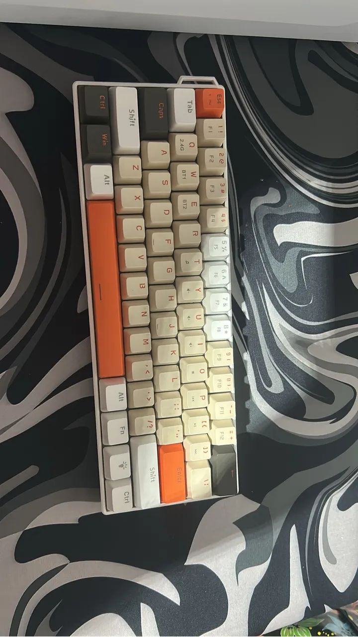Teclado mecânico AJAZZ NK61, compacto 60% com switch rede (seminovo)