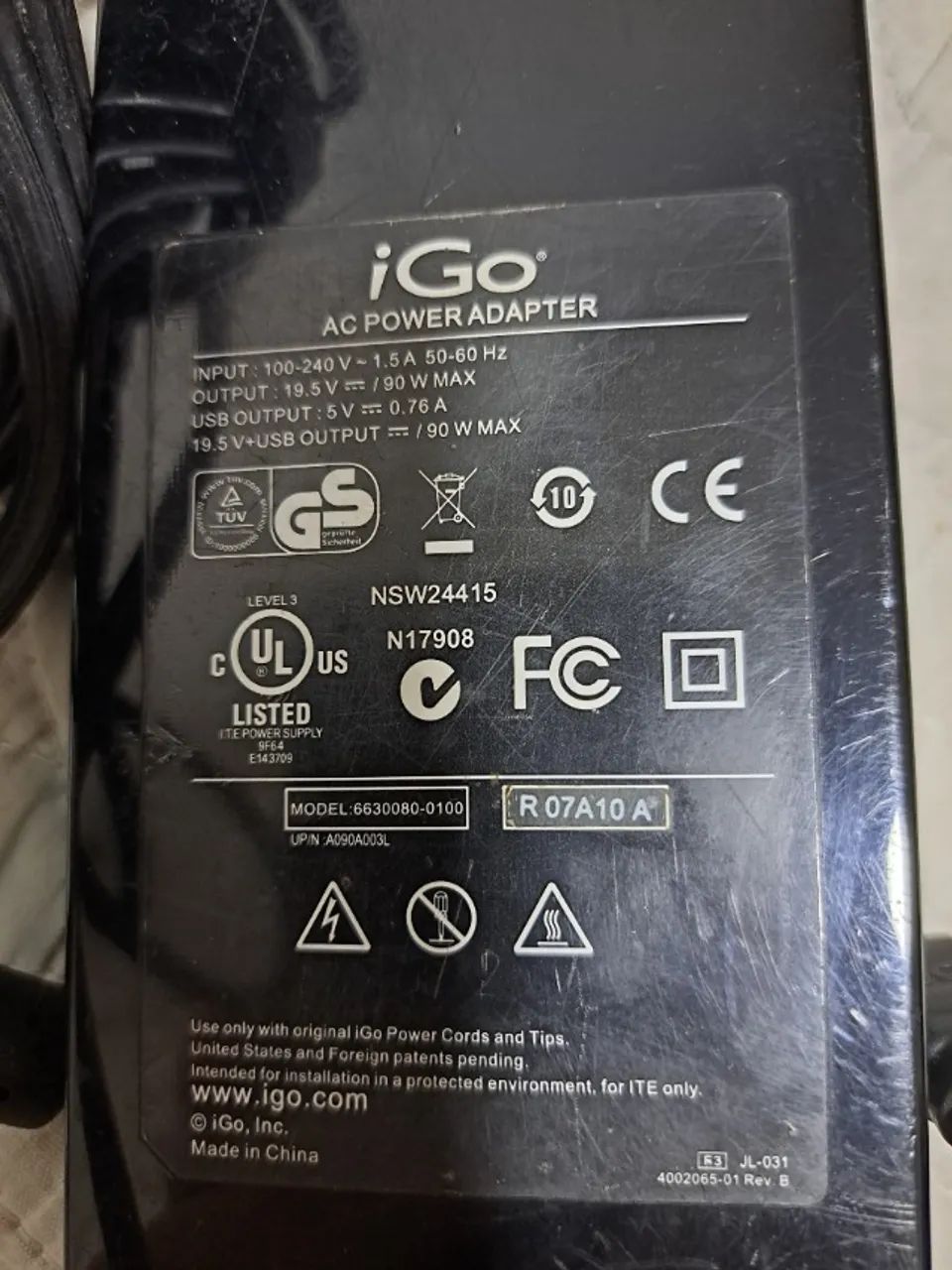 Carregador Universal Importado Igo Green Até 19.5v 90w (Usado - LER)) - Foto 3