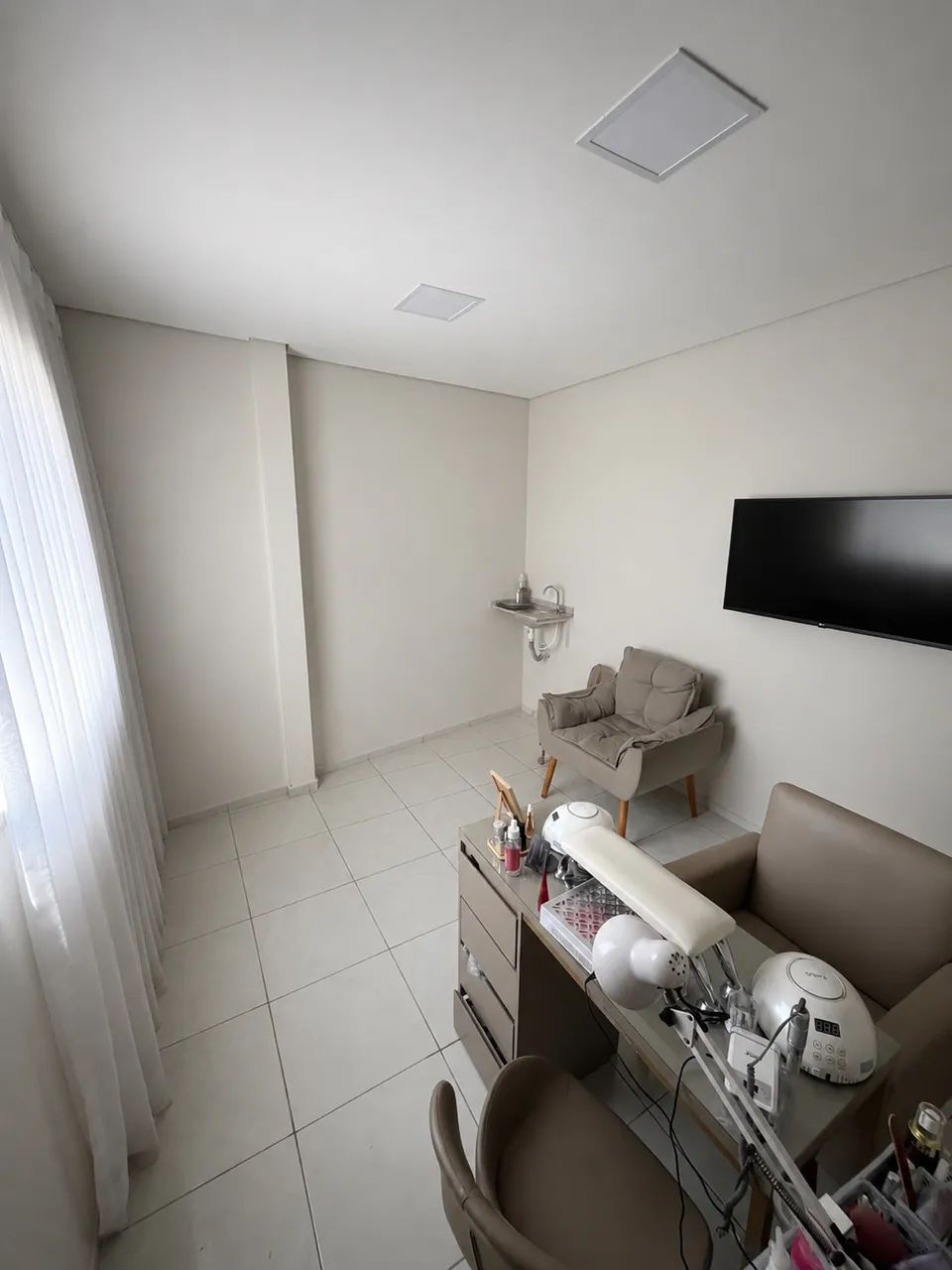 Aluguel de sala pra profissional Manicure/ Lash Designer  - Foto 3
