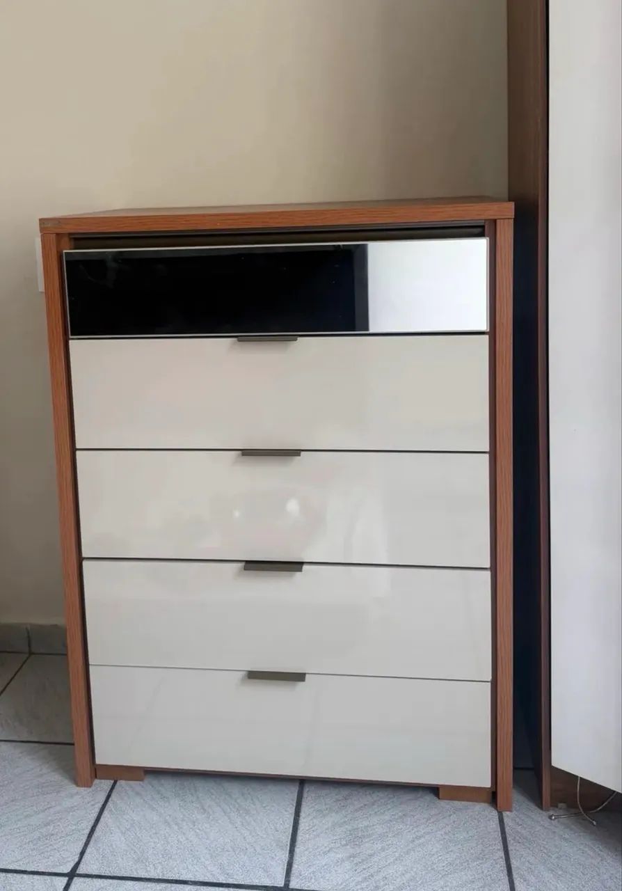 Cômoda em ótimo estado  - Foto 2