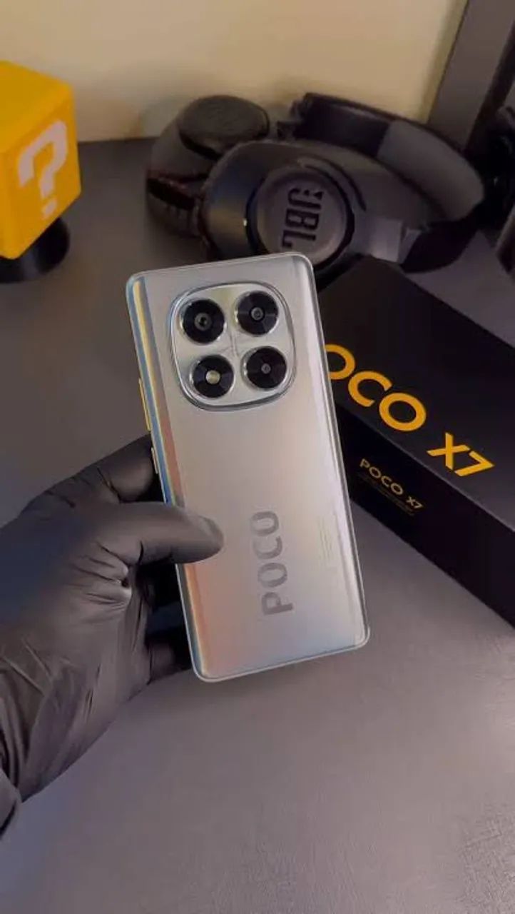 Celular Poco X7