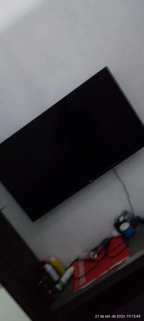 vendo smartv led , 40 polegadas semi nova chama *07