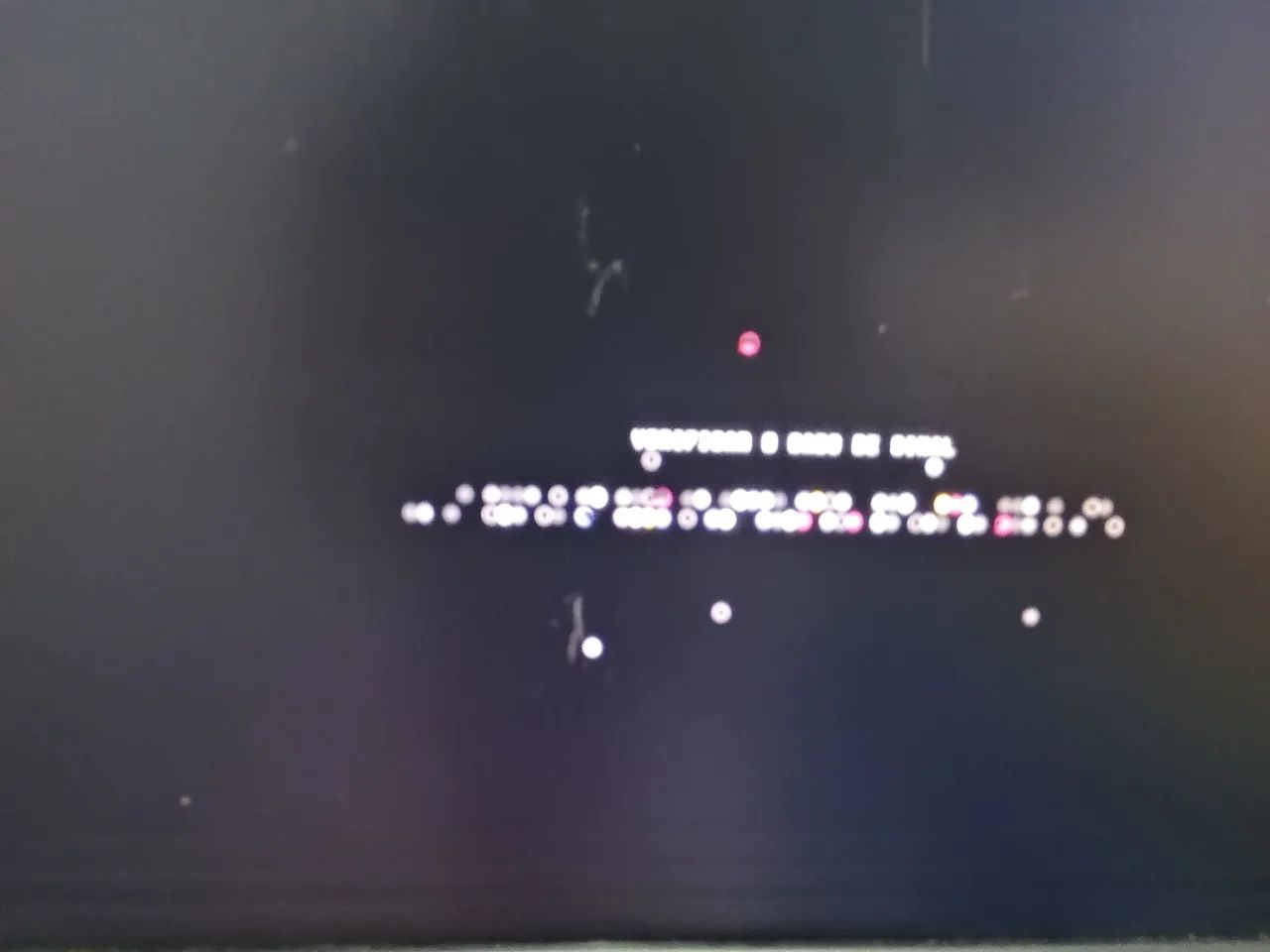 Monitor e alguns acessórios de computação  - Foto 3