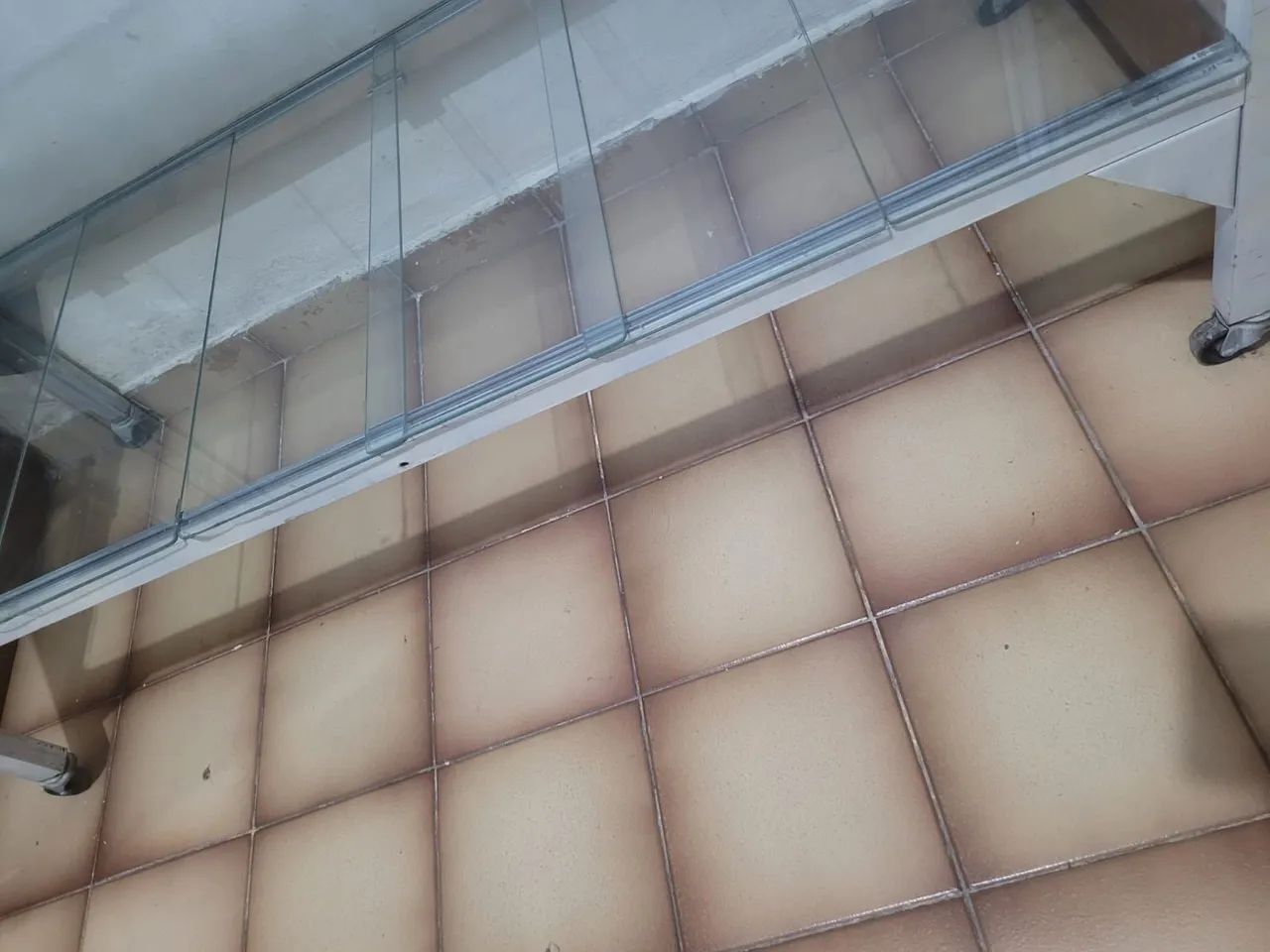 Balcão de vidro- vitrine - Foto 4