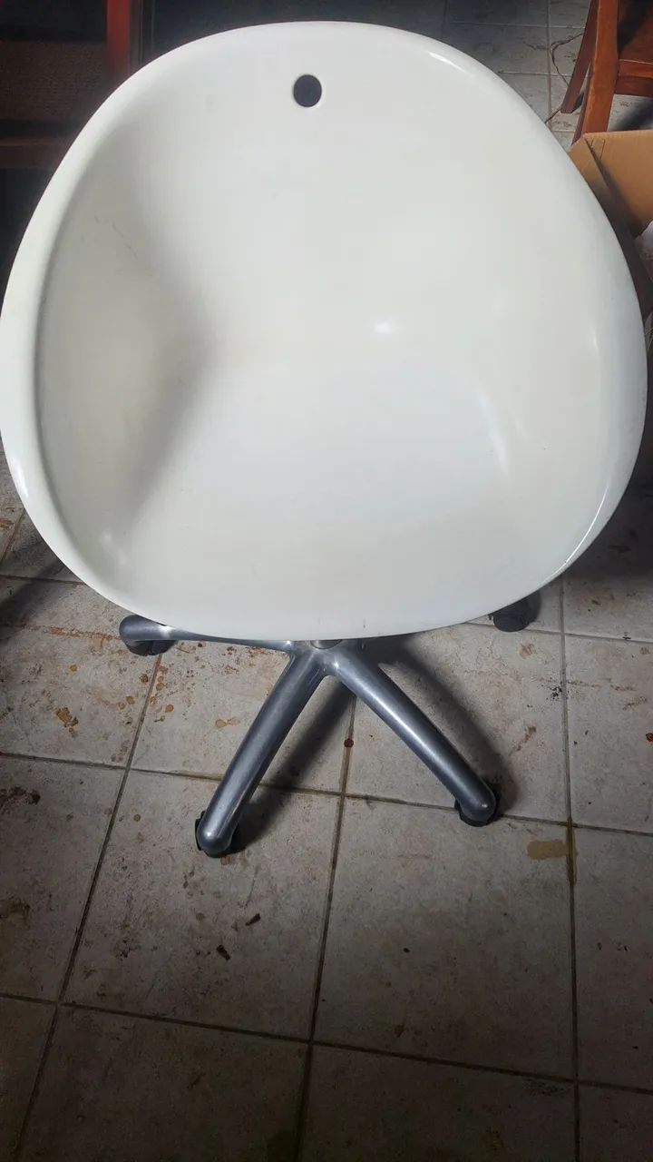 cadeira IKEA SKRUVSTA