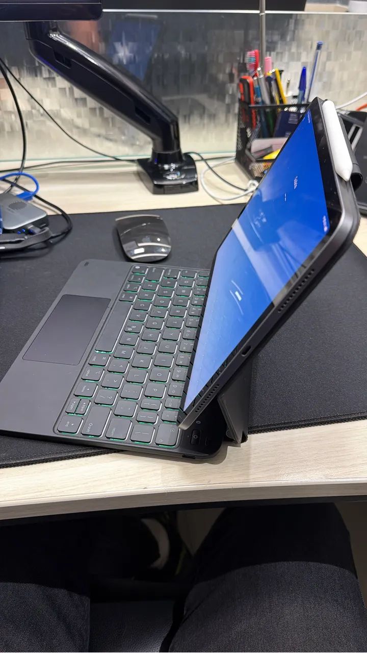 iPad air 11 M2 128gb + Teclado + Apple Pincel  - Foto 2