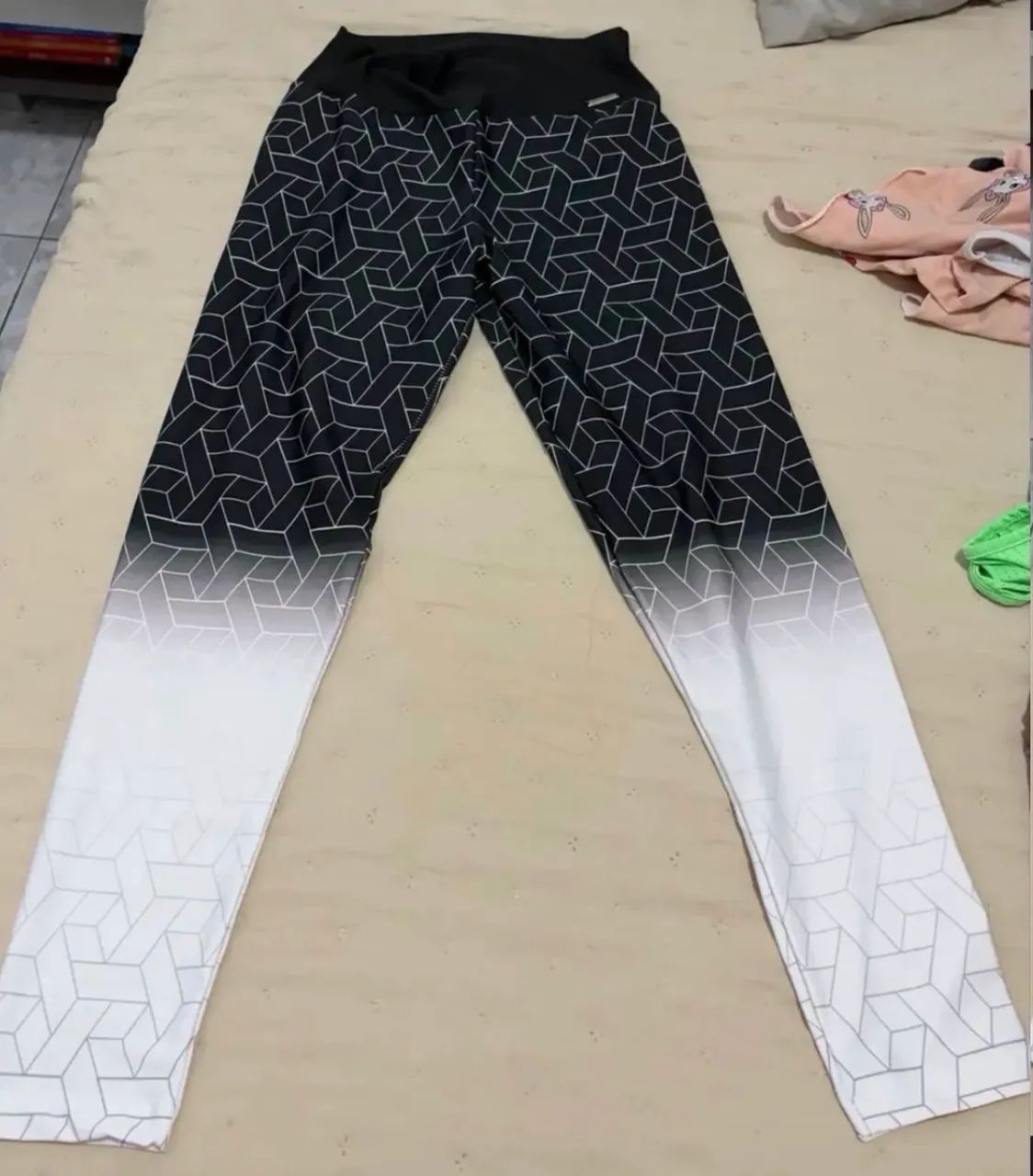 Calça legging - Tamanho M  - Foto 3