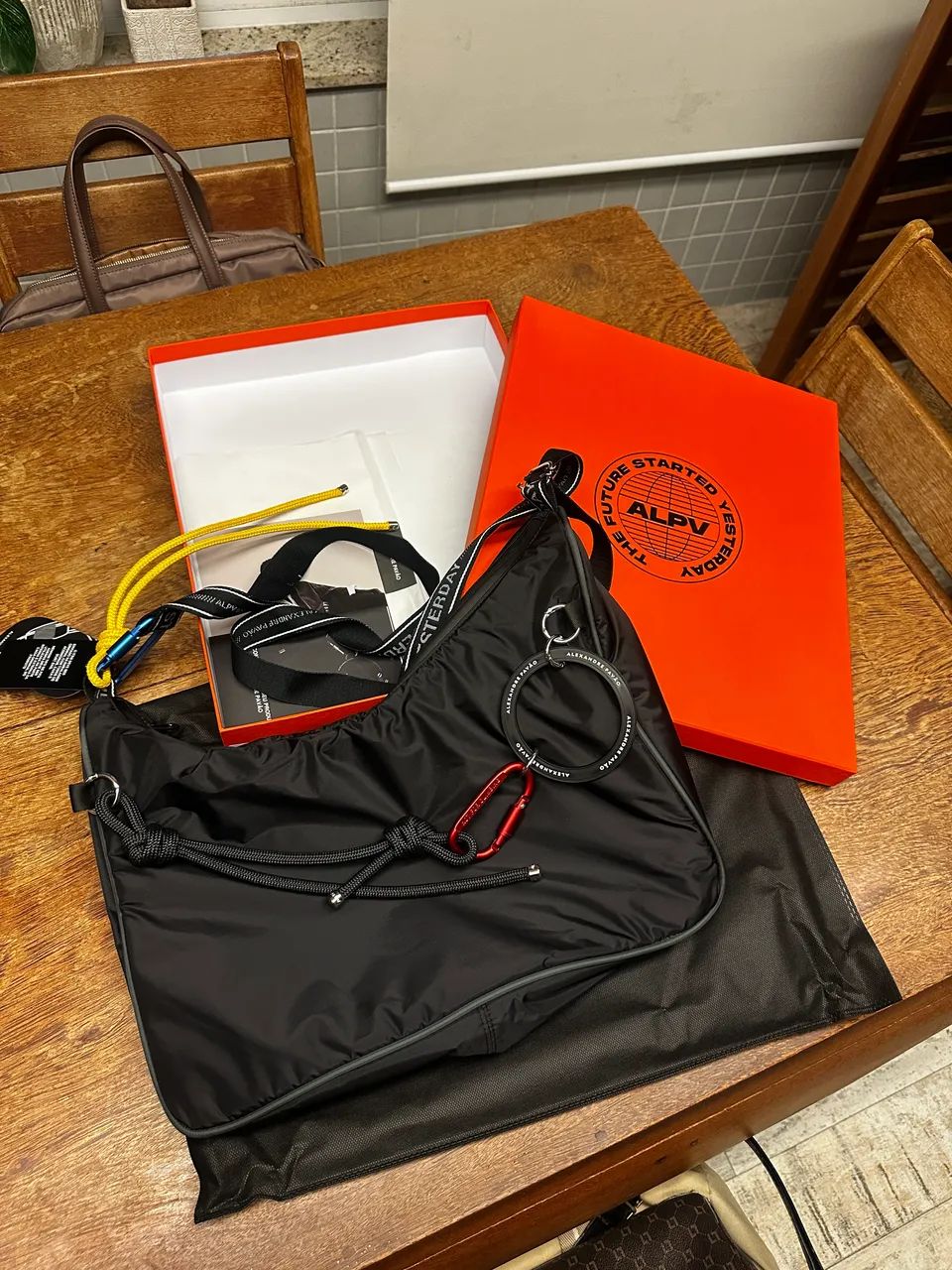 Lilly Nylon Bag alpv Preta - Foto 4