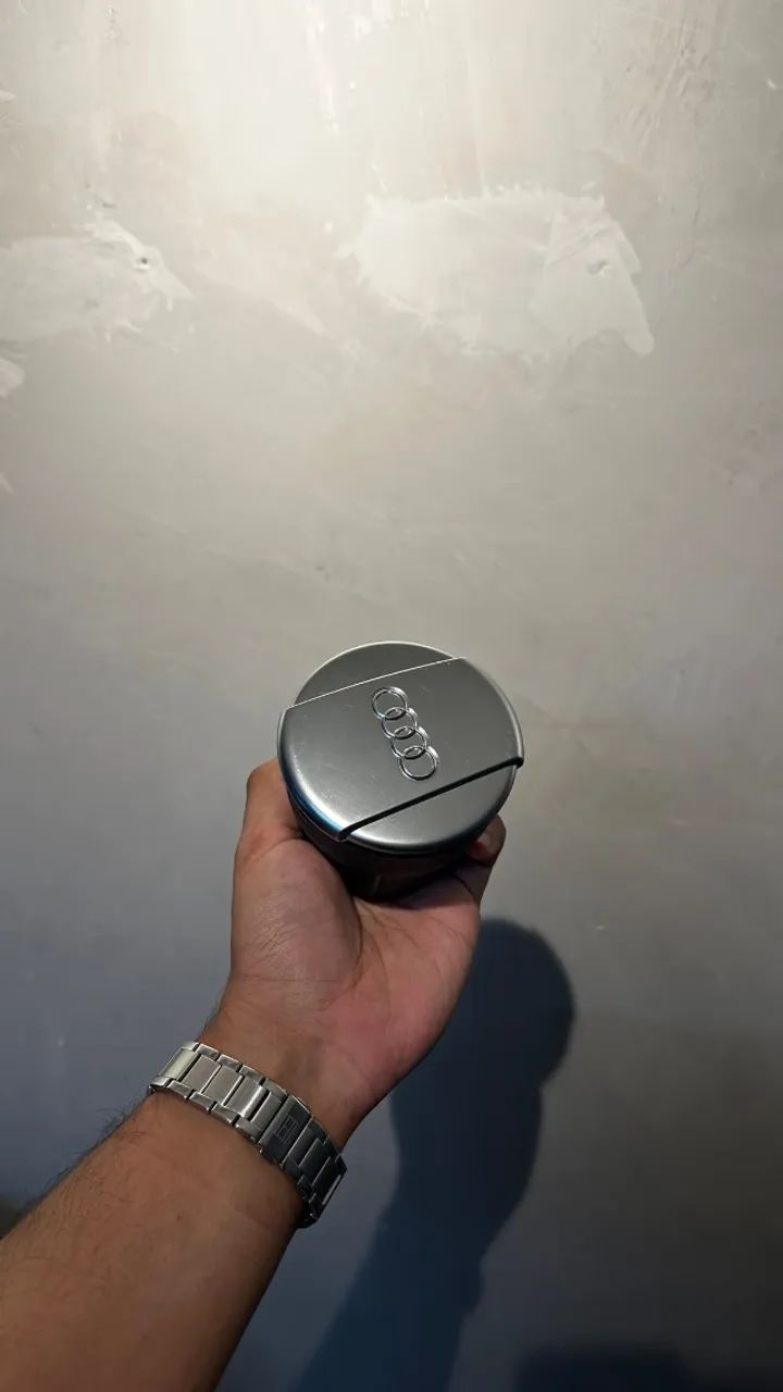Cinzeiro/Copo Audi TT funciona em toda linha  - Foto 3