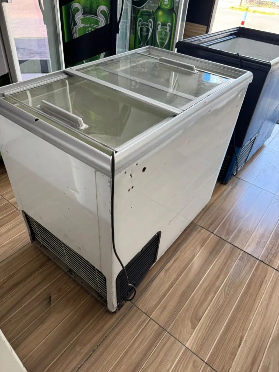 Freezer de 350 litros - usada - Foto 5