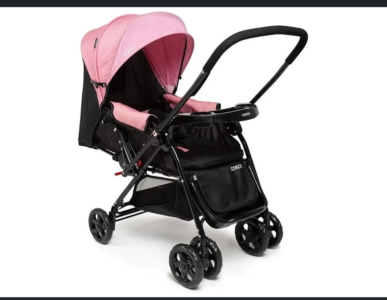 Carrinho com bebê conforto 