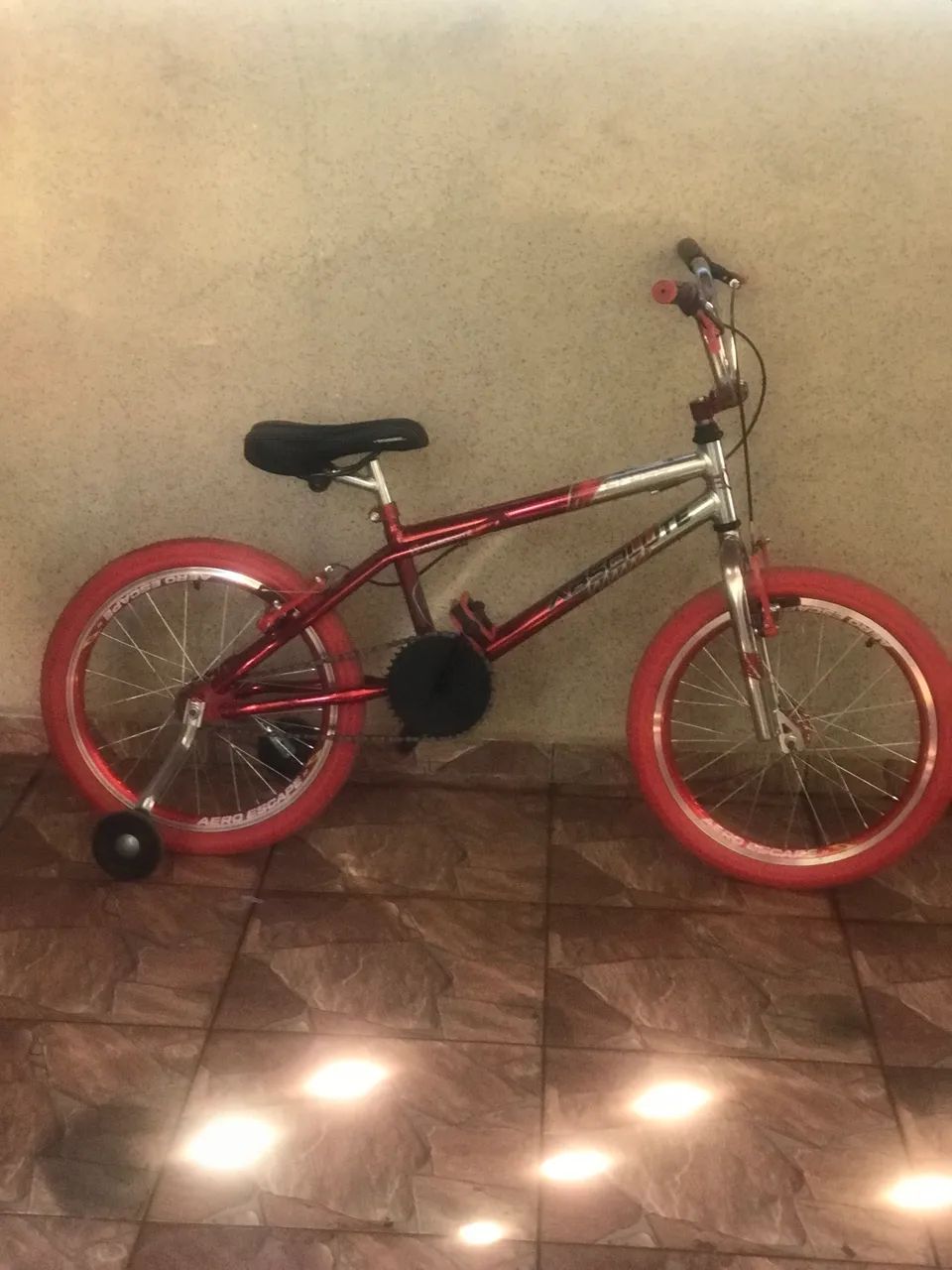 Bicicleta absolute Cross vermelha em sem uso algum - Foto 2
