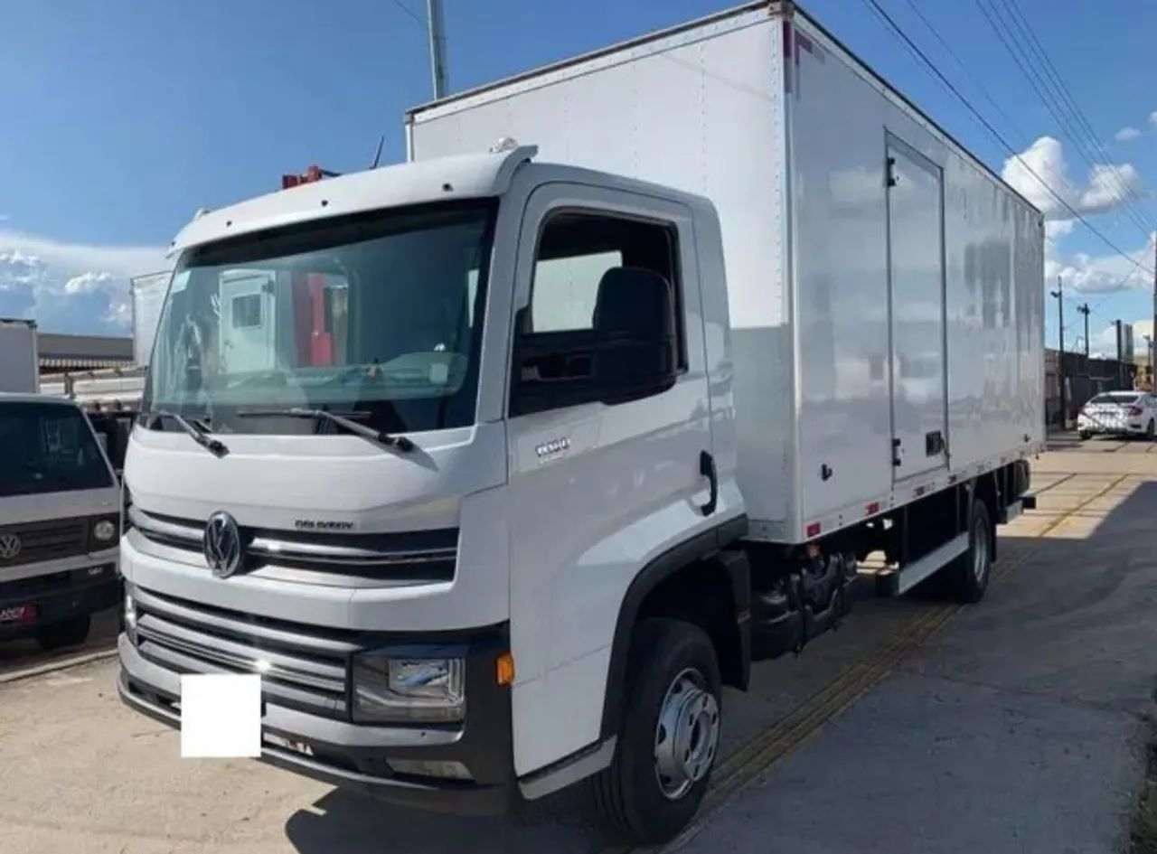 VW Delivery 11-180 Baú 2019