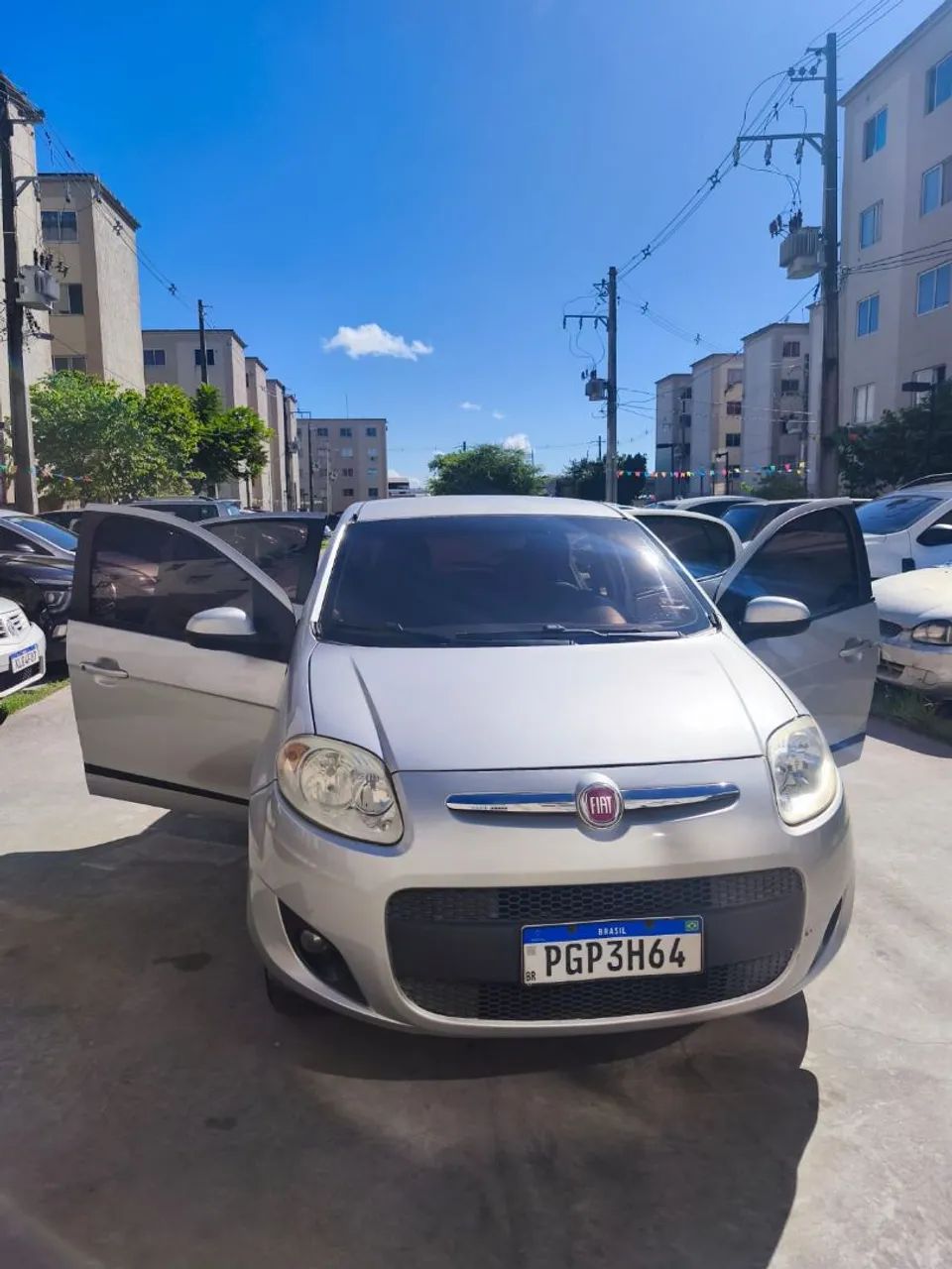 Fiat Palio Attractive 1.0 EVO Fire Flex 8V 5P 2014