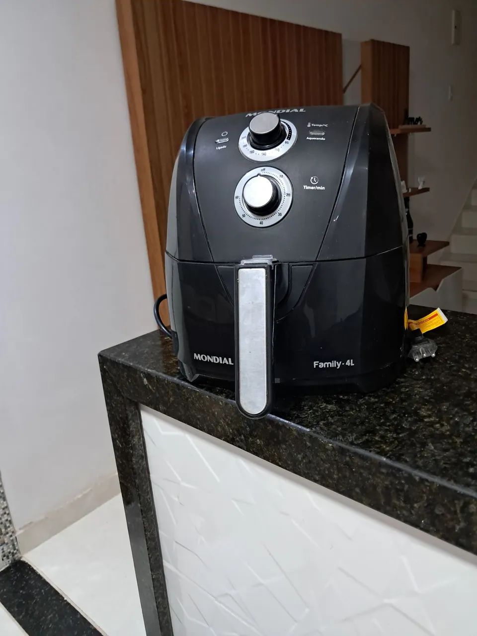 Vende _se uma aifray 