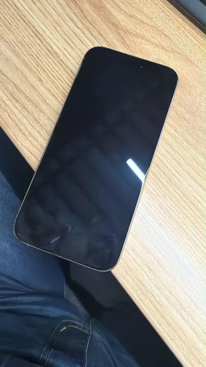 iPhone 16 pro Max desert 