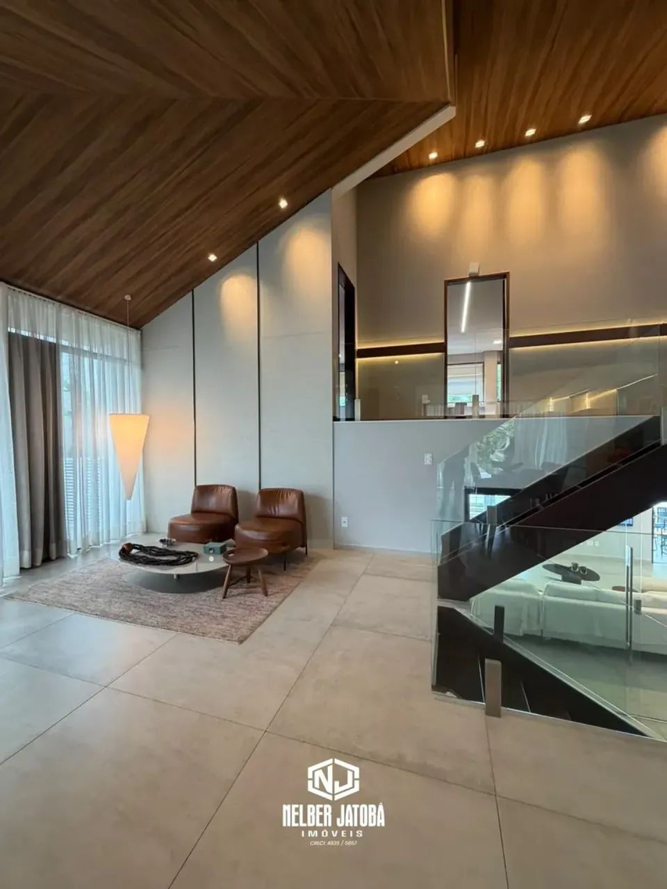 Aldebaran | 425m² | 4 Suítes | Terreno 680m² - Foto 2