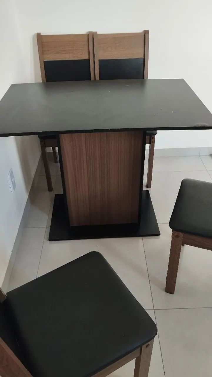 Mesa com 4 cadeiras  - Foto 5