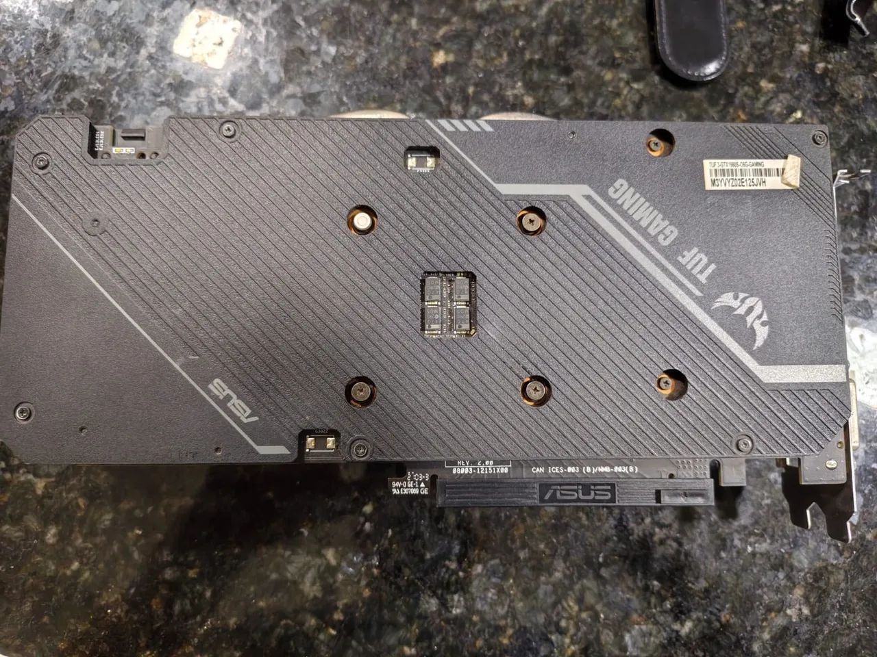 GeForce GTX 1660 Super Asus Tuff - Foto 3