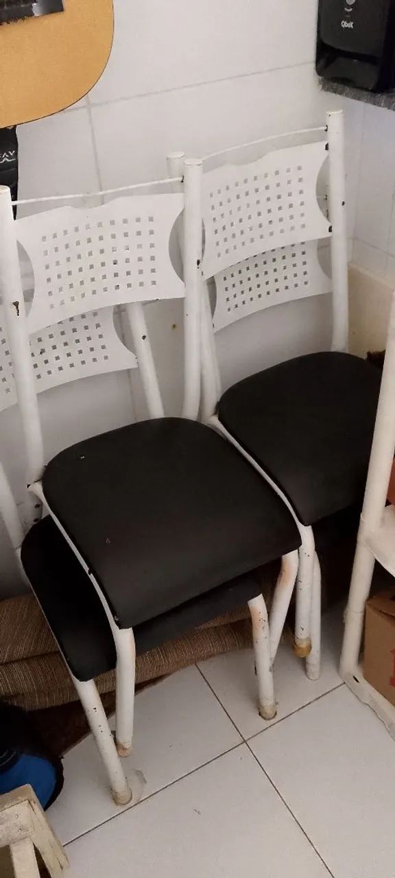 Conjunto de 6 cadeiras de ferro pra cozinha pra reformar ou usar como estão 