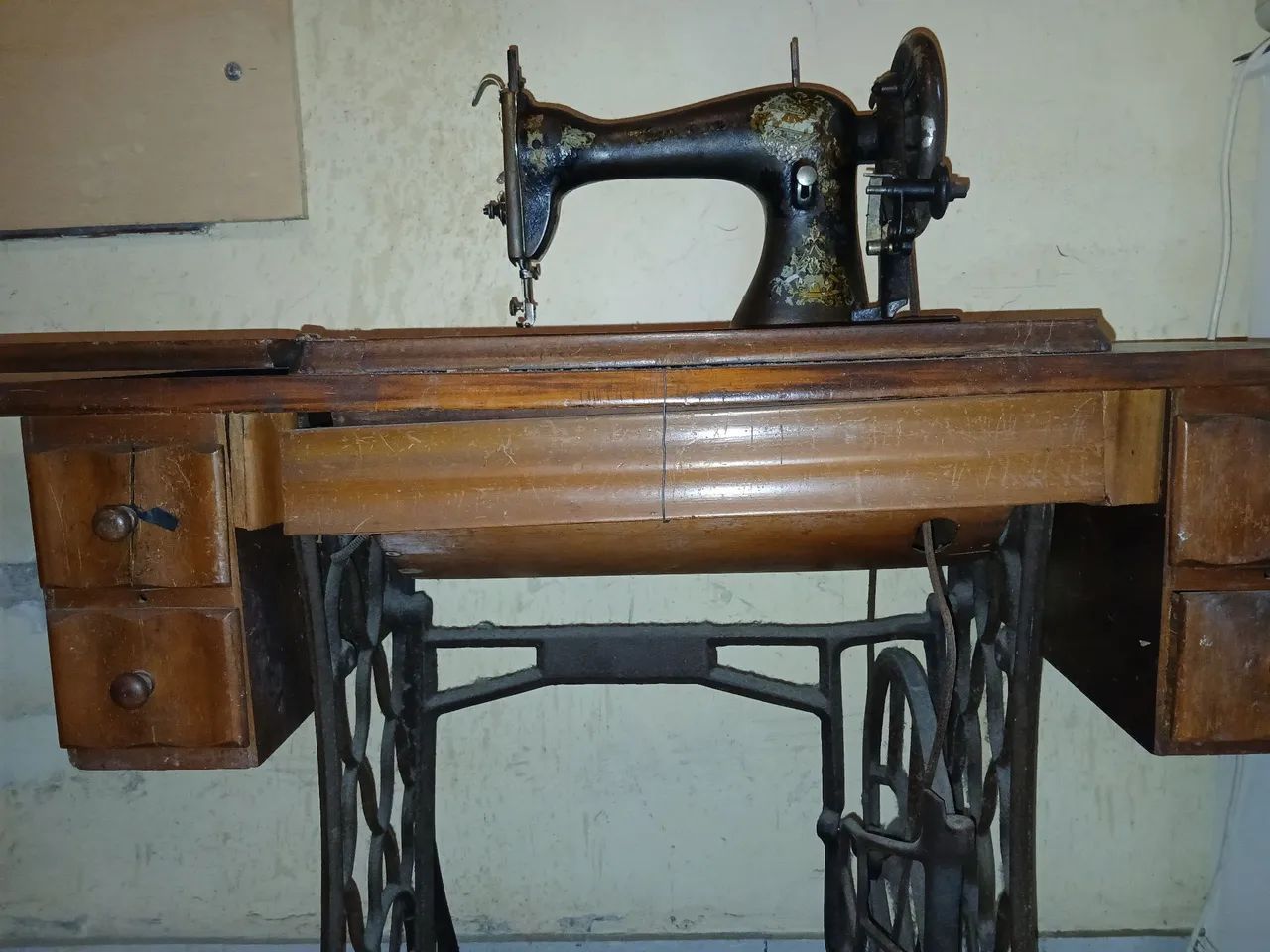 Maquina de costura antiga 