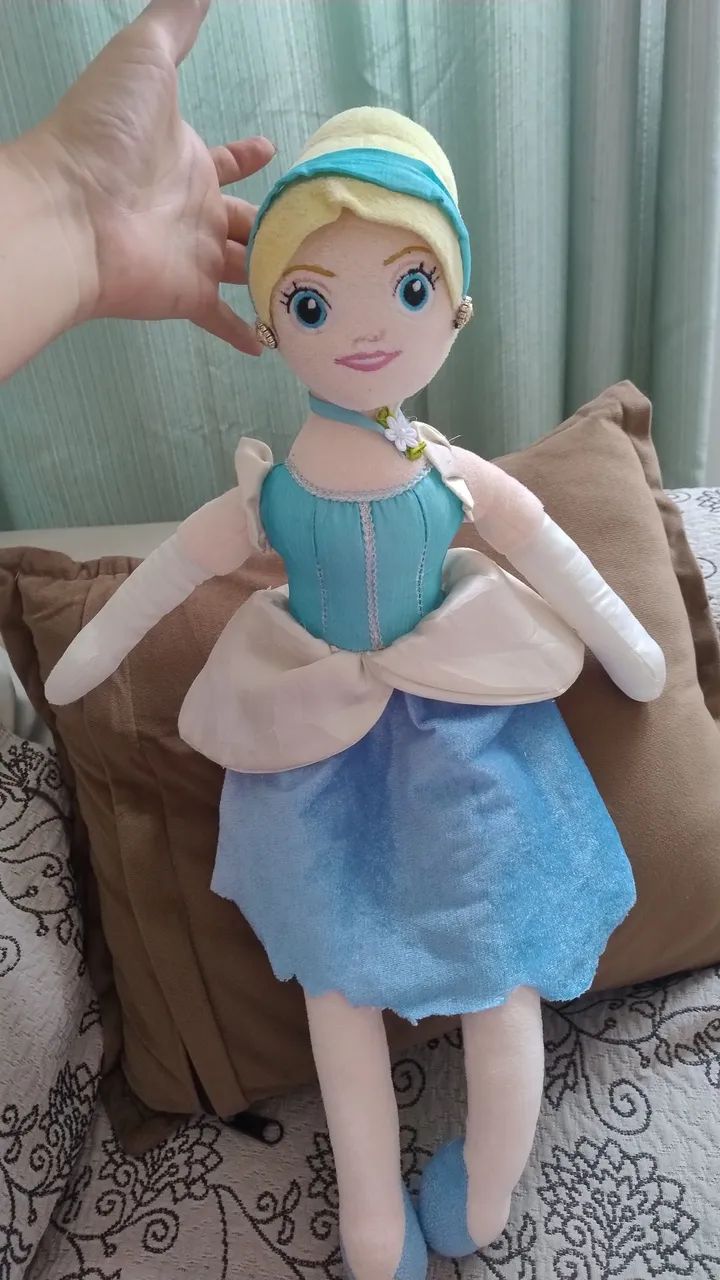 Boneca cinderela de pelúcia  - Foto 3