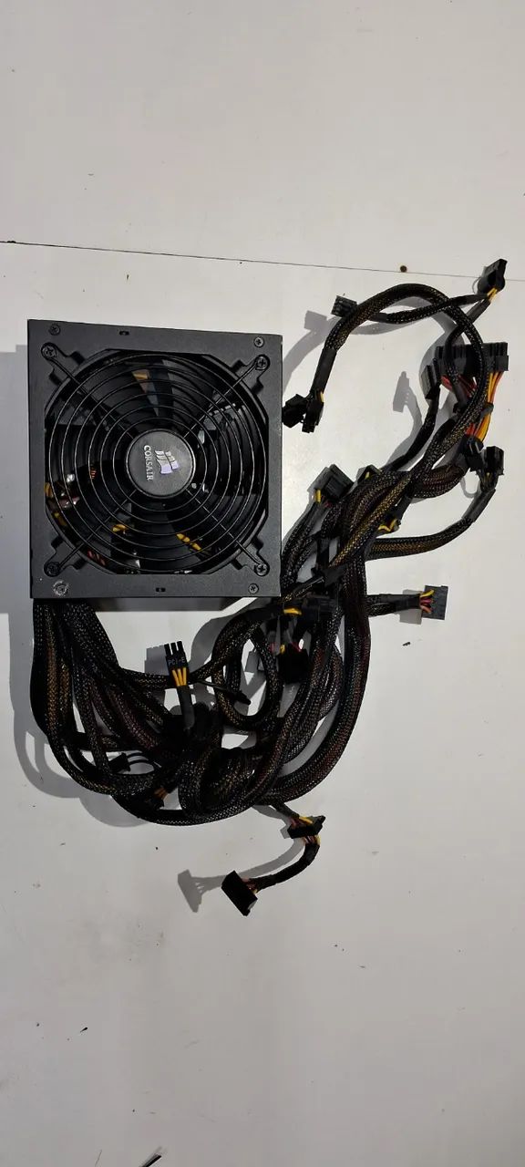 Fonte Corsair CX 750W, 80 Plus Bronze - Foto 2