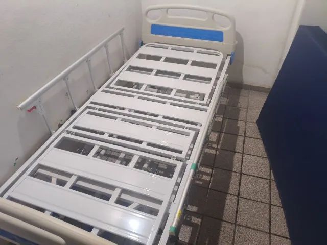 Cama hospitalar+colchão 