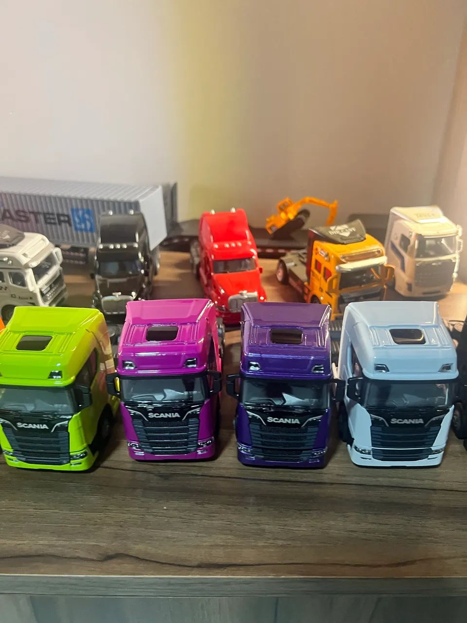 Miniaturas de carros, caminhões e máquinas  - Foto 5