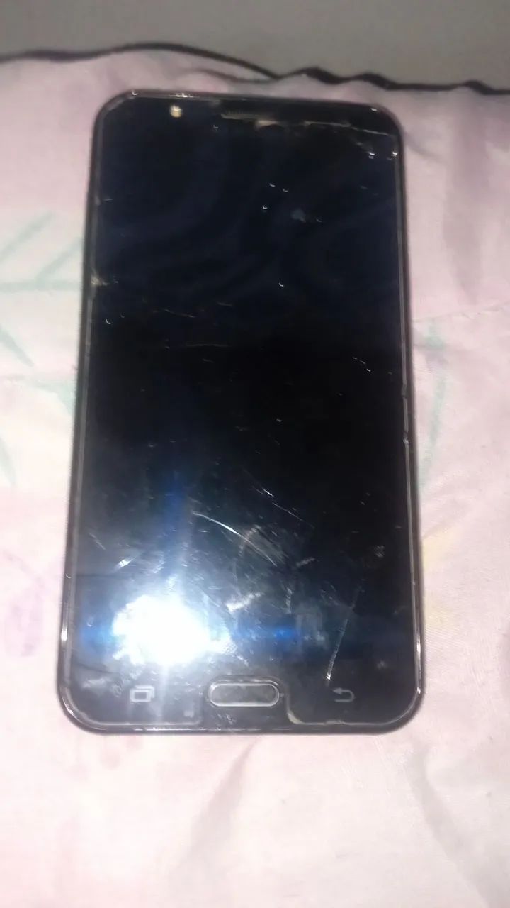 Vendo celular j7 neo 