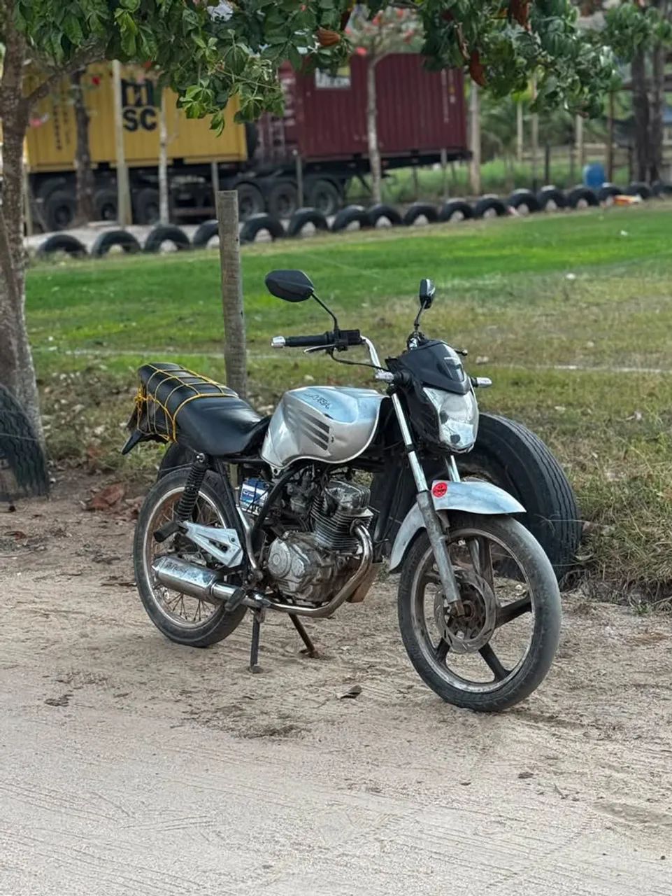 Troco ou vendo  - Foto 2