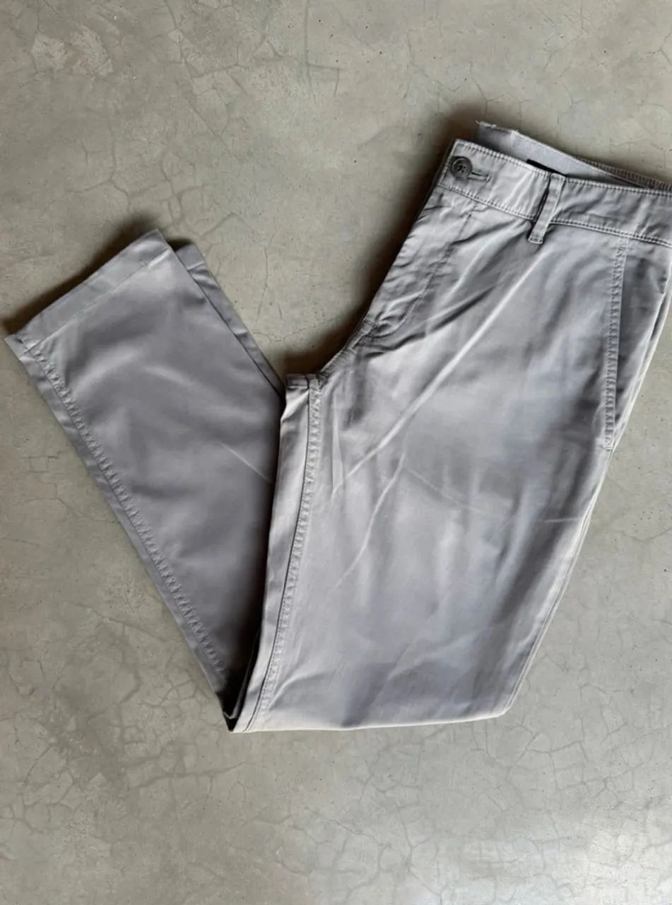 Calça Hugo Boss chinó slim fit cinza 42  - Foto 4